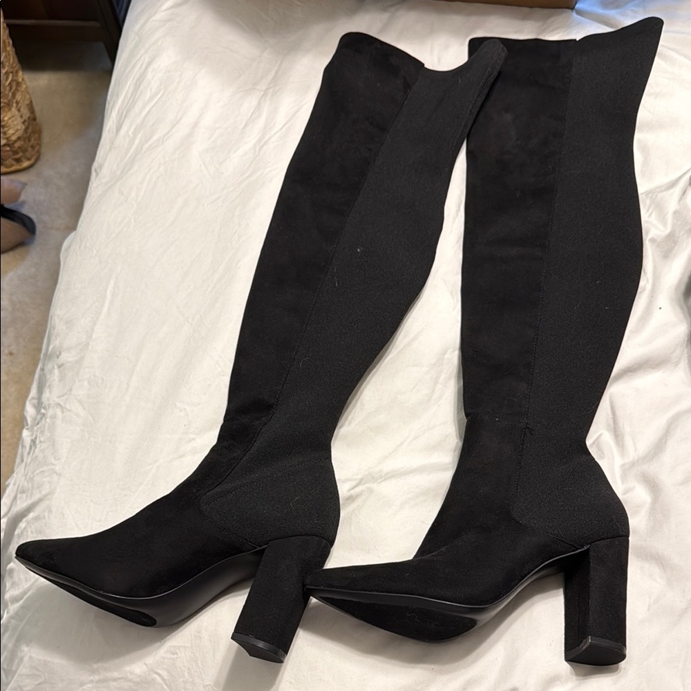 Elegant Black Knee-High Women's Boots